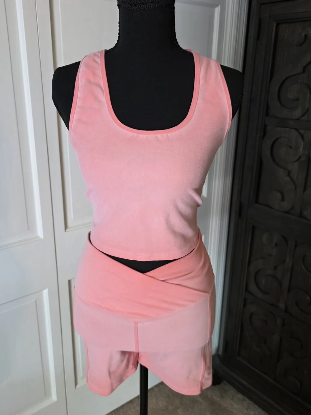 EVCR Evolution and Creation Matching Set L Coral Biker Shorts Crop Top